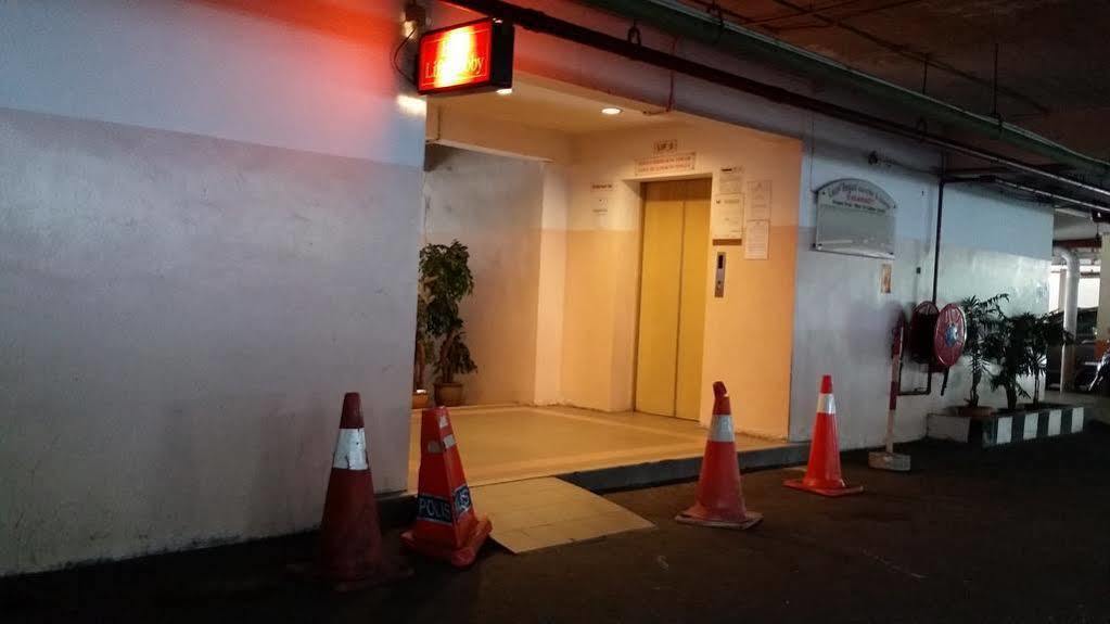 Hotel Caliber Kuala Lumpur Extérieur photo